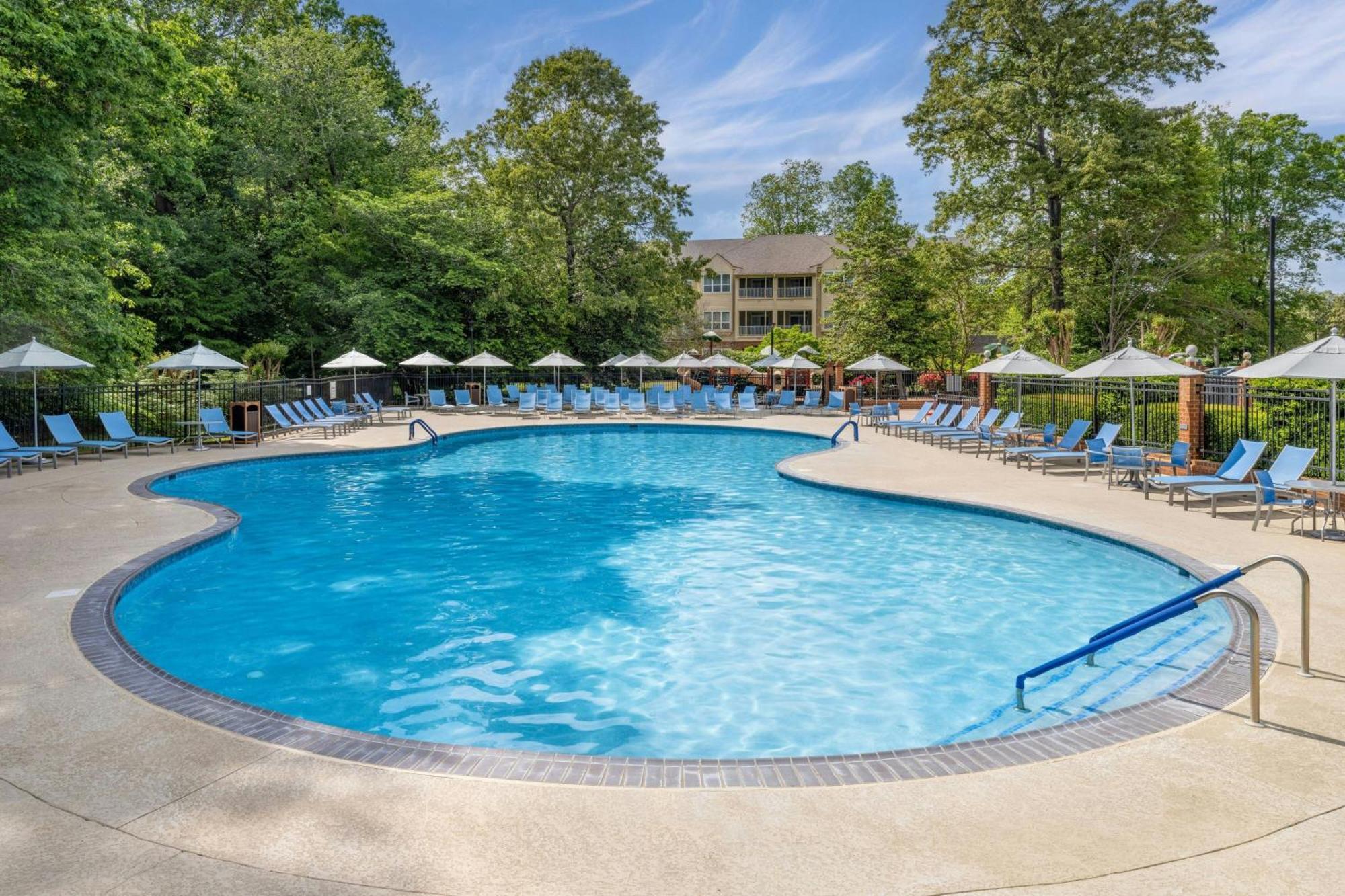 Marriott's Manor Club At Ford's Colony Hotel 4*