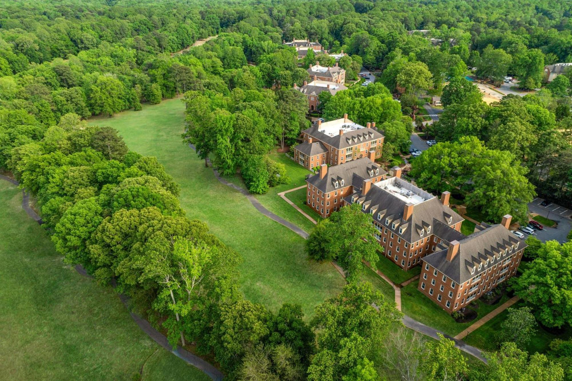 Hotel Marriott's Manor Club At Ford's Colony
