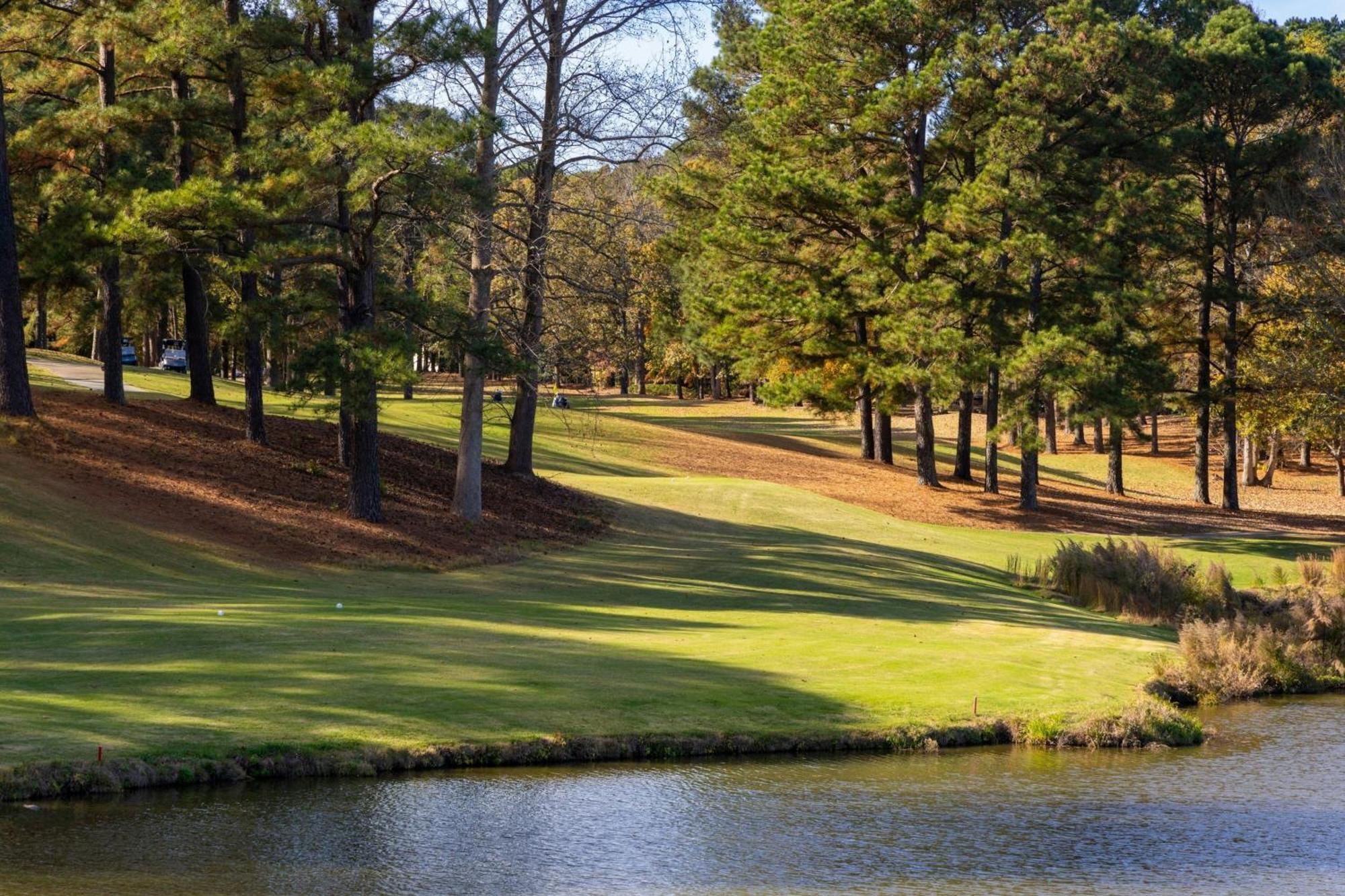 Hotel Marriott's Manor Club At Ford's Colony 4*