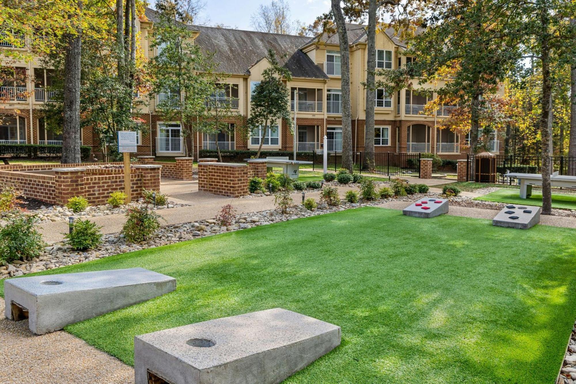Hotel Marriott's Manor Club At Ford's Colony 4*