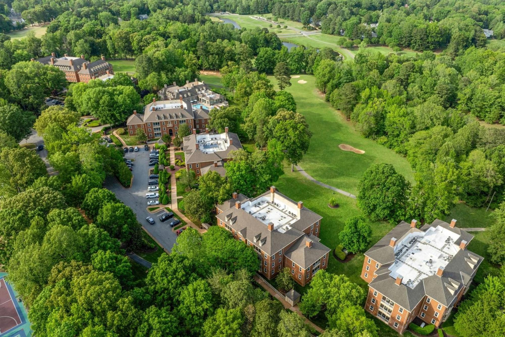 Marriott's Manor Club At Ford's Colony Hotel